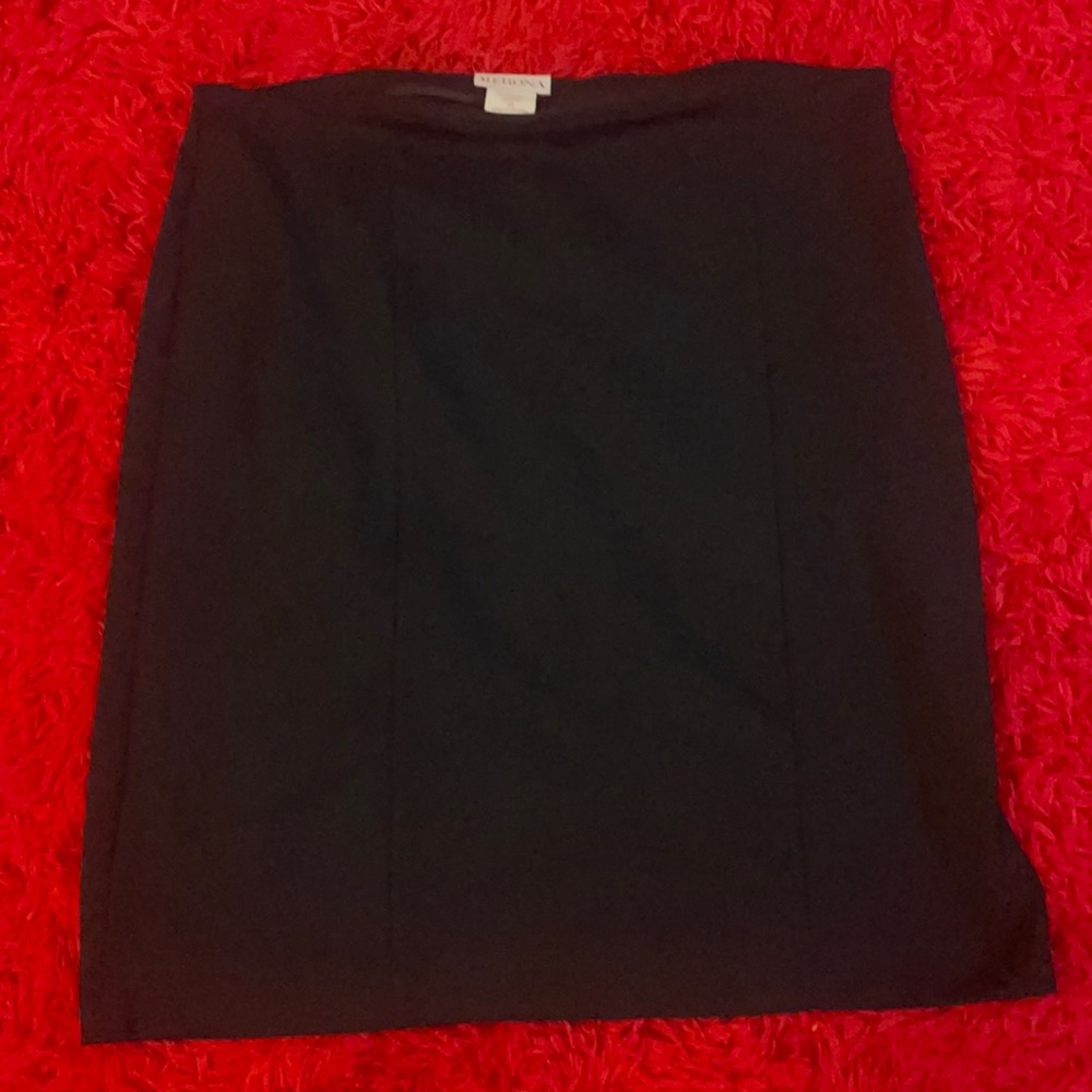 black skirt